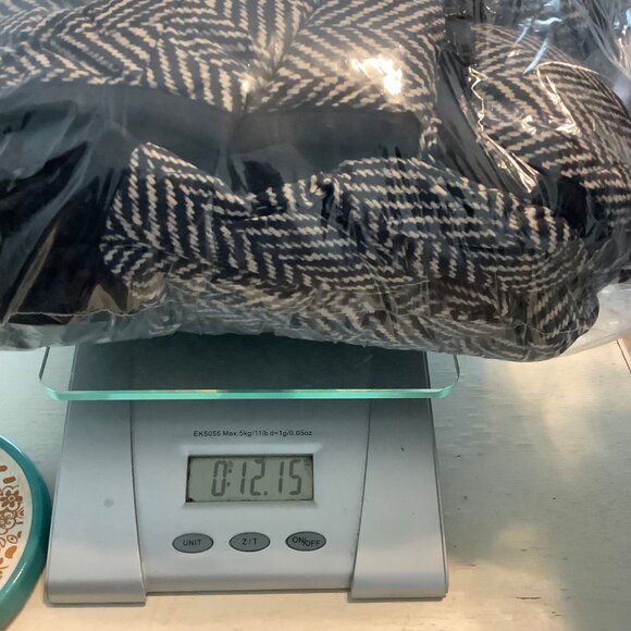 J. Crew Women’s Herringbone Puffer Down Vest Size XS Black Cream Full Zip Quilte - Picture 11 of 11